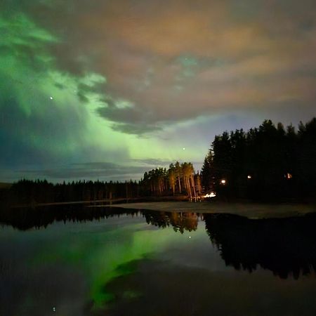 Charmig Gard Med Bastu, Strandtomt Och Utedusch I Naturskoent Omrade 스베그 외부 사진