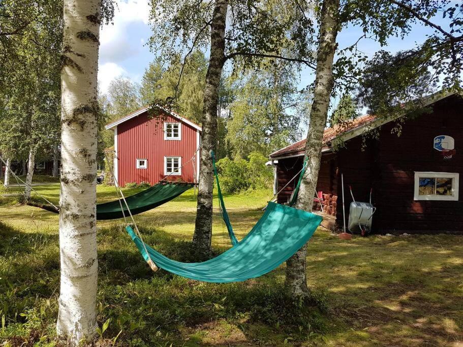 Charmig Gard Med Bastu, Strandtomt Och Utedusch I Naturskoent Omrade 스베그 외부 사진