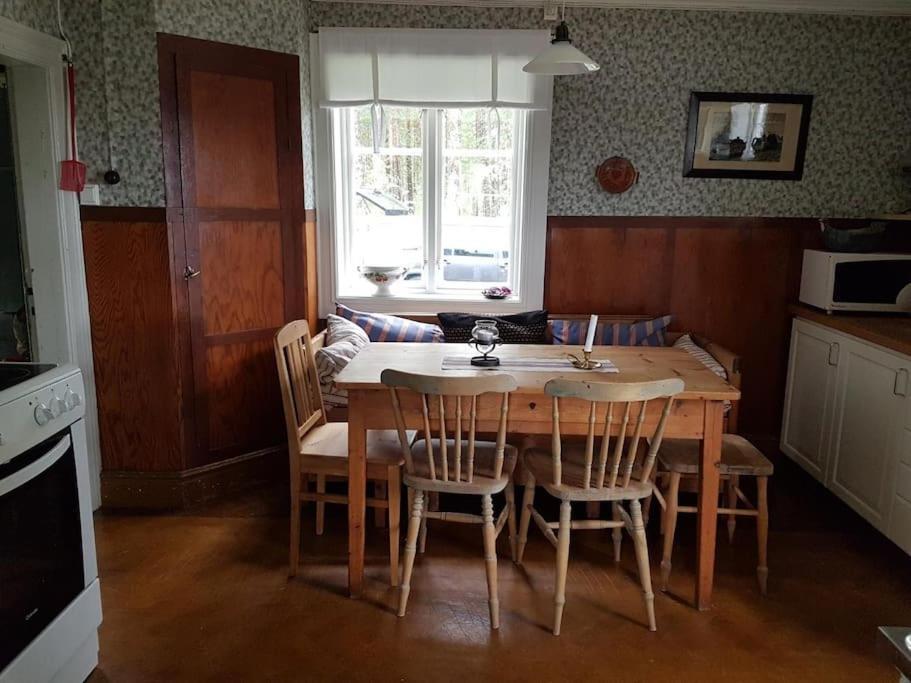 Charmig Gard Med Bastu, Strandtomt Och Utedusch I Naturskoent Omrade 스베그 외부 사진