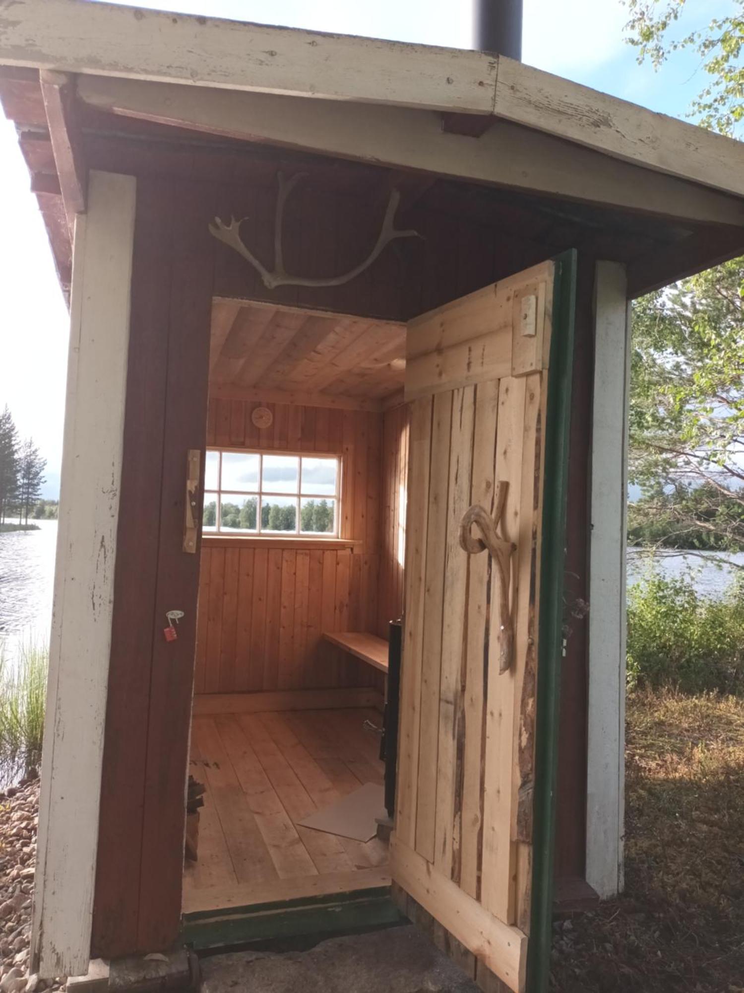 Charmig Gard Med Bastu, Strandtomt Och Utedusch I Naturskoent Omrade 스베그 외부 사진